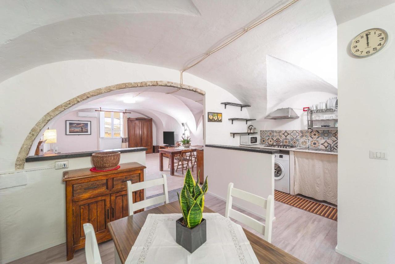 Casa Gilbert 101 Appartement Alghero Buitenkant foto