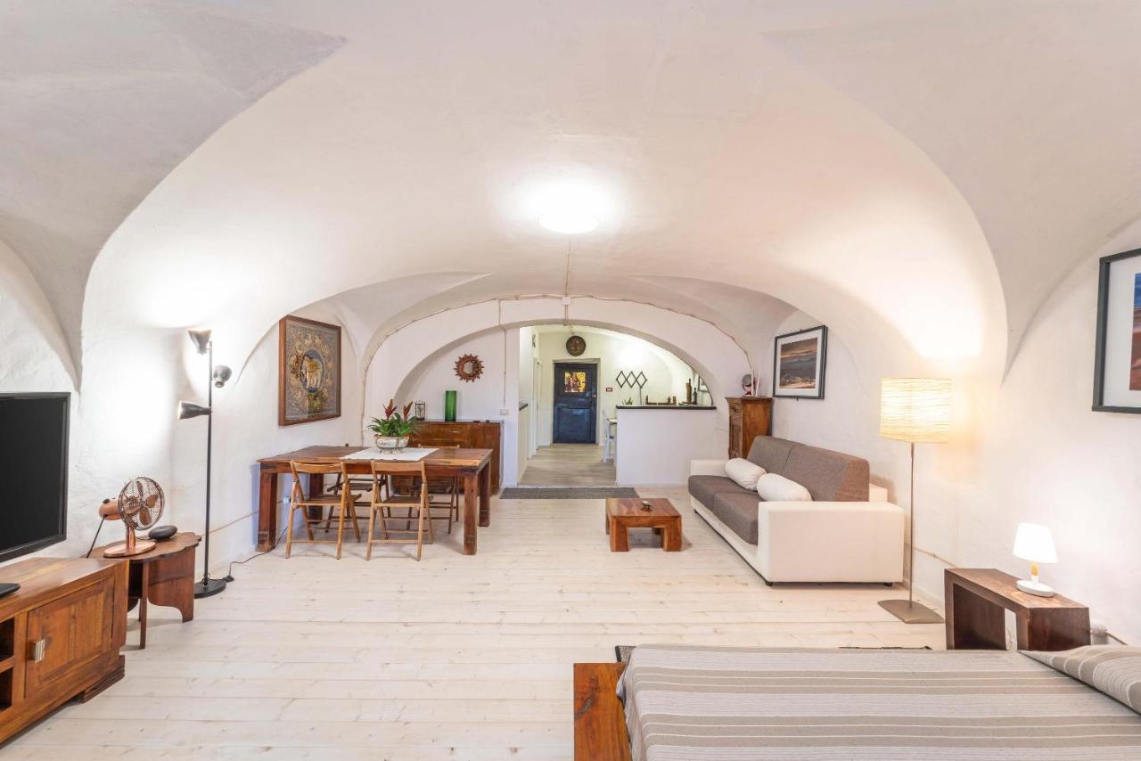 Casa Gilbert 101 Appartement Alghero Buitenkant foto